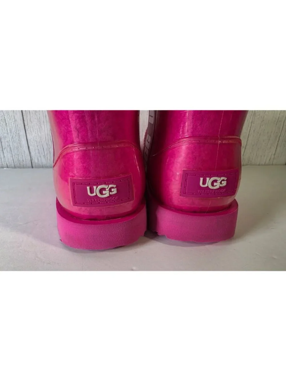 UGG CLASSIC CLEAR MINI PINK WATERPROOF BOOTS TODDLER GIRLS SIZE 10 RAIN SNOW